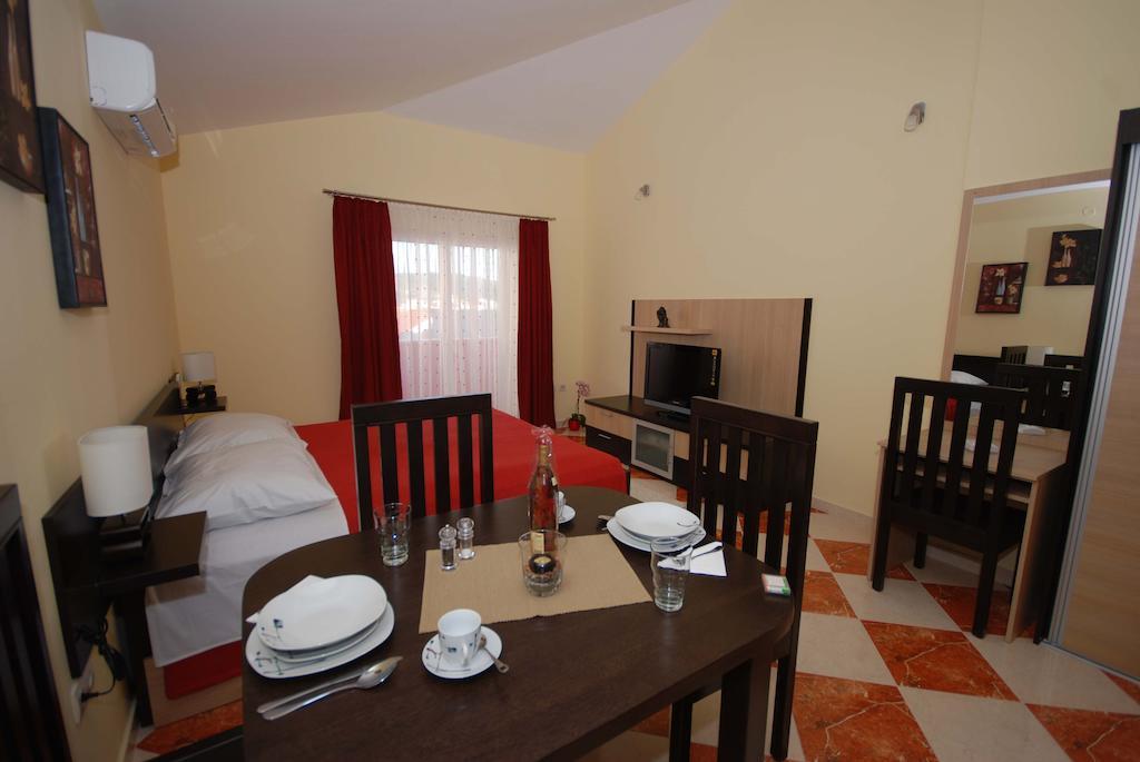Apartments Stepic Trogir Habitación foto